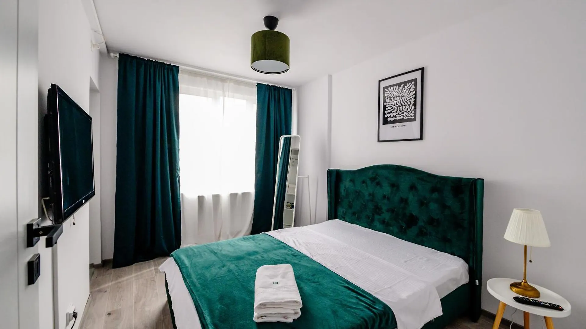 Happy Heart Hideaway Apartment Bucharest