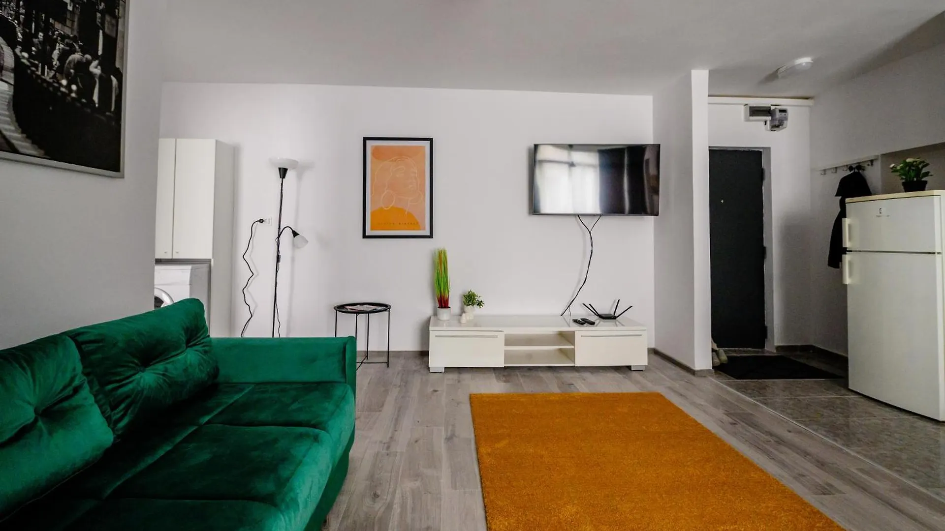 Happy Heart Hideaway Apartment Bucharest 0*,  Romania